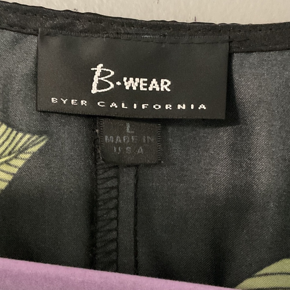Bwear Floral V-Neck Blouse - Black, Yellow, Purple, Sz L - Picture 2 of 5